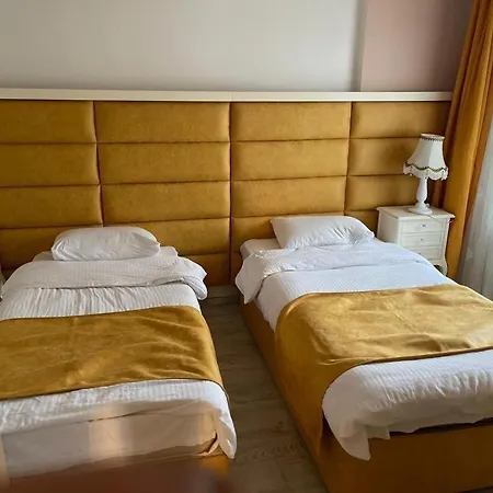 빌라 Fascinating Villa Near Sapanca Lake With Jacuzzi And Shared Pool In Sapanca 카르테페